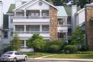 13070 Autumn Woods Way Unit 102, Fairfax, VA 22033