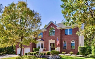 54 Bloomfield Rd, Manalapan, NJ 07726