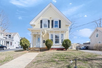 88 Stetson St, Whitman, MA 02382