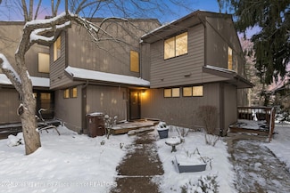 2446 S Wild Blossom Ct, East Lansing, MI 48823