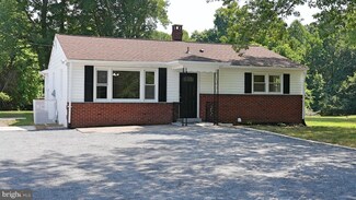 161 Plum Point Rd, Huntingtown, MD 20639