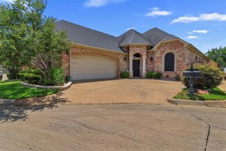 3804 Park Flower Ct, Arlington, TX 76017