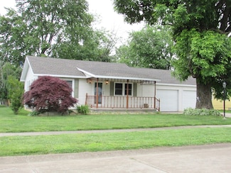107 Fairview Dr, Carmi, IL 62821