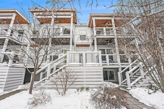 2100 Celadon Dr NE Unit 37, Grand Rapids, MI 49525