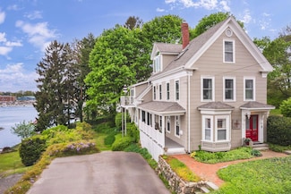 116 Whipple Rd, Kittery, ME 03904