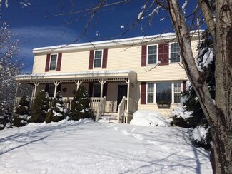 4 Rustic Ln, East Kingston, NH 03827