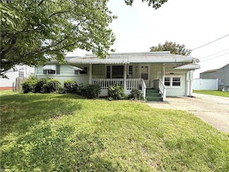 303 Mohican Dr, Portsmouth, VA 23701