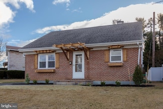 384 Grandview Ave, Chambersburg, PA 17201