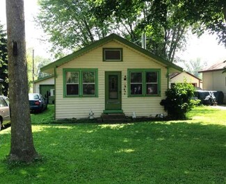 41983 N Smith St, Antioch, IL 60002