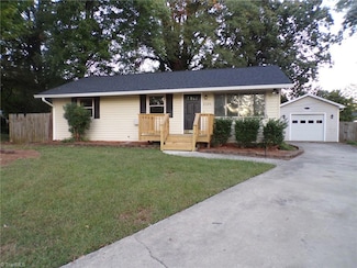 2105 Hardie Ct, Greensboro, NC 27403