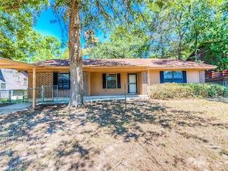 120 Lakeside Ct, Trinity, TX 75862