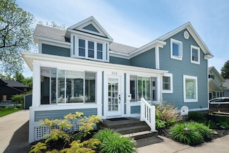 414 Michigan Ave, South Haven, MI 49090