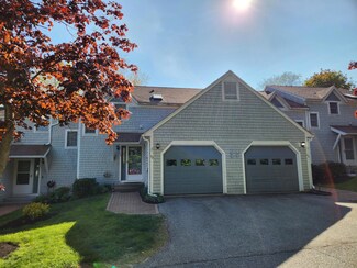 22 Sadler Dr, Brunswick, ME 04011