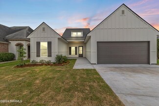 102 Timber Bark Rd, Lafayette, LA 70508