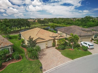 6422 Willowshire Way, Bradenton, FL 34212