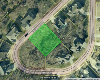 503 E Ozark View Dr, Fayetteville, AR 72703
