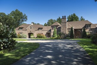 47 Wilsondale St, Dover, MA 02030