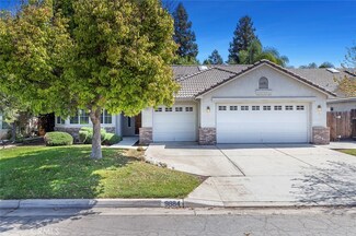 9884 N Rowell Ave, Fresno, CA 93720