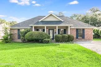 147 Oak Crest Dr, Lafayette, LA 70503