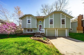 15901 W 154th St, Olathe, KS 66062