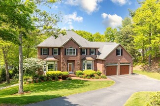 16 Alice Bradley Ln, Foxboro, MA 02035