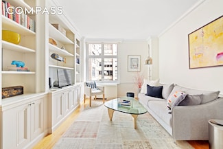 188 E 70th St Unit 8E, New York, NY 10021