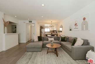 14332 Dickens St Unit 21, Sherman Oaks, CA 91423