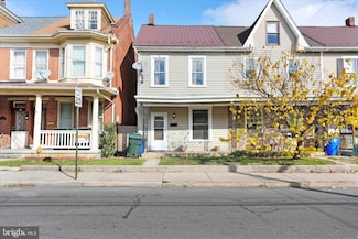 42 Fairground Ave, Hagerstown, MD 21740