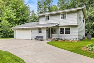 2311 Maplewood Dr, Plover, WI 54467
