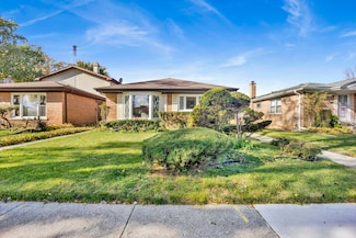 9410 Lawler Ave, Skokie, IL 60077
