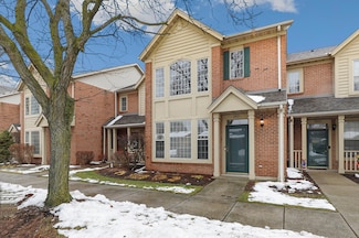 2921 Clough Ave, Highland, IN 46322