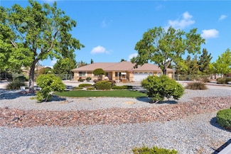 14908 Dakota Rd, Apple Valley, CA 92307