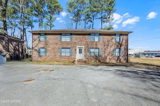 79 Harts Bridge Rd W, Jackson, TN 38301