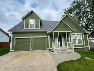 21790 S Race St, Spring Hill, KS 66083
