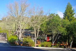 4 Ohlone St, Portola Valley, CA 94028