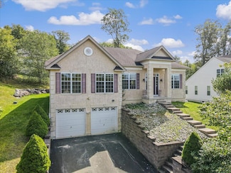 1606 Big Ridge Dr, East Stroudsburg, PA 18302