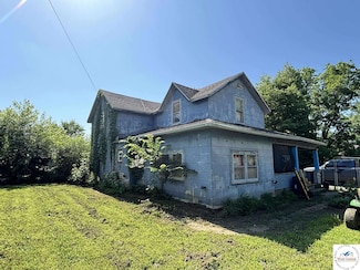 400 N Maple St, Calhoun, MO 65323