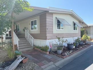 134 Gardenia Ave, Sacramento, CA 95828