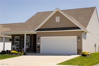 601 Cedar Crest Dr, Elyria, OH 44035
