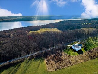 4692 Amerman Rd, Skaneateles, NY 13152