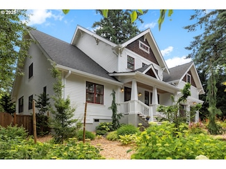 12624 SW 22nd Ave, Lake Oswego, OR 97034