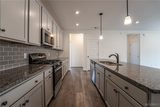 5300 Twisting Vine Ln Unit 202, Glen Allen, VA 23059