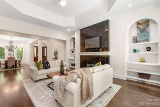 3223 Oak Brook Dr, Waxhaw, NC 28173