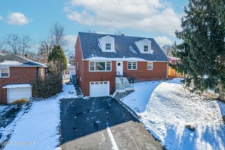 86 Hackett Blvd, Albany, NY 12209