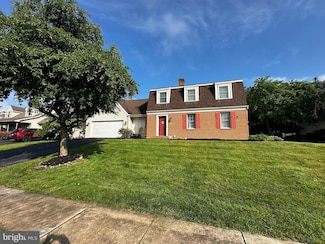 446 Sunrise Blvd, Elizabethtown, PA 17022