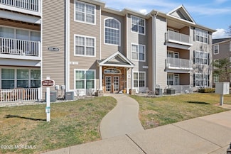414 Saint Andrews Place, Manalapan, NJ 07726