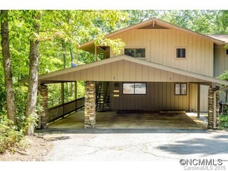 6 Cedarbrook Dr, Hendersonville, NC 28739