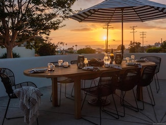 1915 Montgomery Ave, Cardiff By the Sea, CA 92007