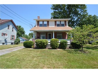59 S Schenley Ave, Youngstown, OH 44509