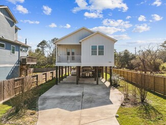 731 Baywood Dr, Seabrook, TX 77586